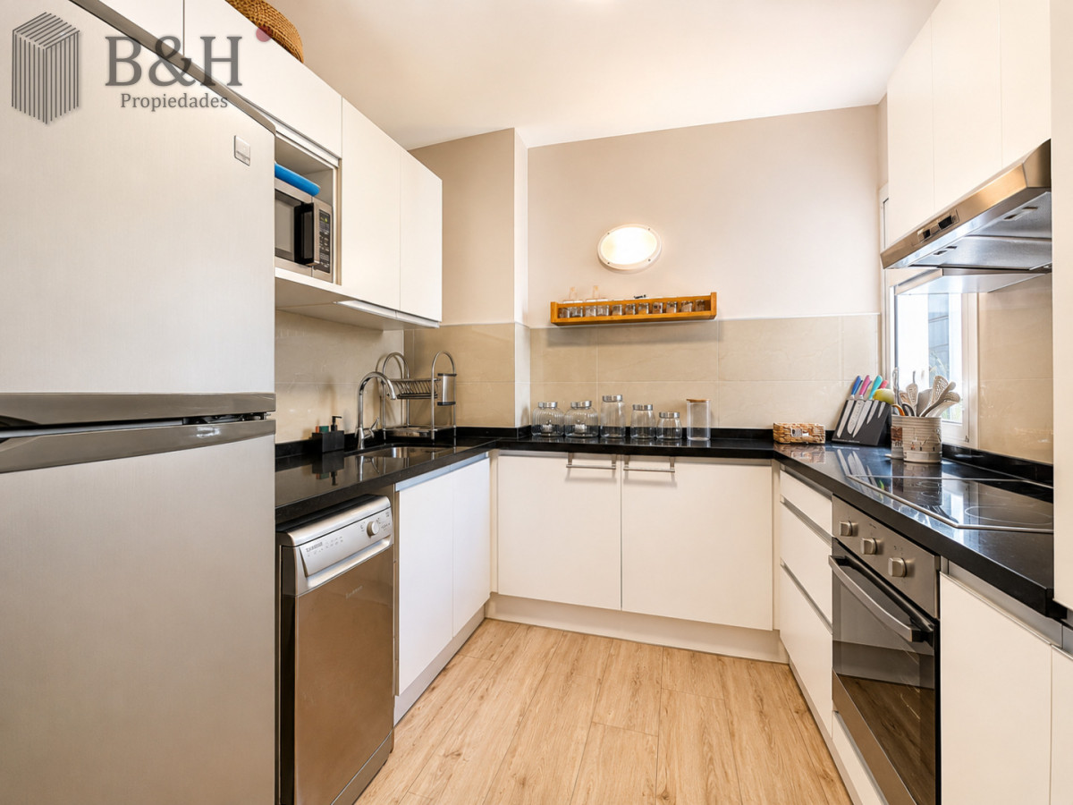 Apartamento ID.8125 - Moderno Apartamento de 3 Dormitorios en Primera Línea del Mar. Blue Marine, Playa Brava Punta del Este