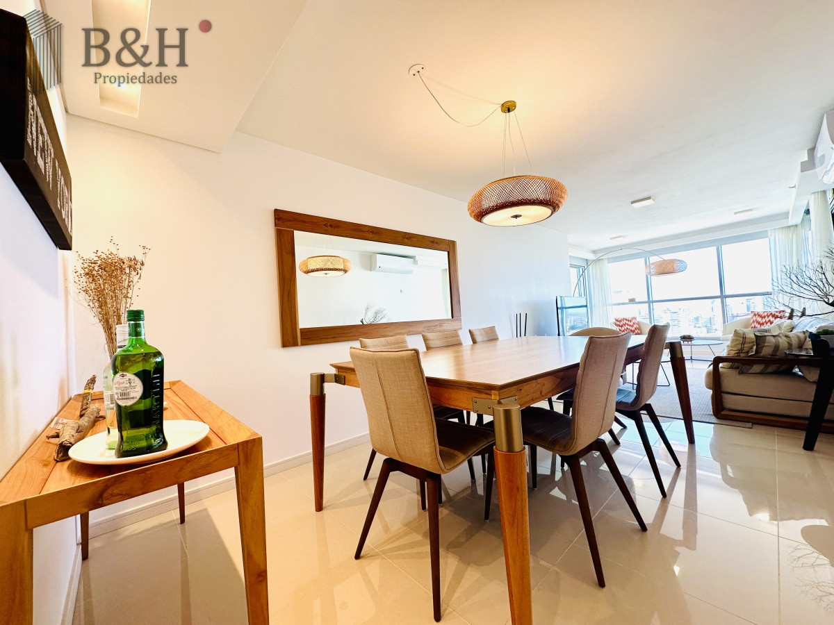 Apartamento ID.3369 - Alquiler de temporada de apartamento en playa Brava de 2 dormitorios mas dependencia de servicio
