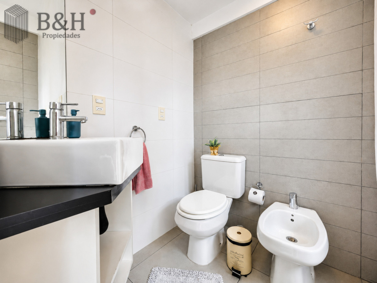 Apartamento ID.5284 - Venta de apartamento de 1 Dormitorio en el corazón de la Península, Punta del Este