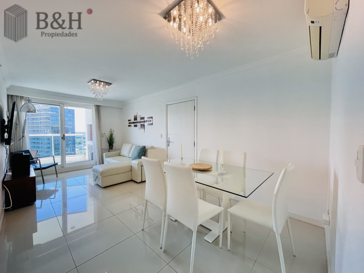 Apartamento ID.1717 - Alquiler temporario de apartamento piso alto de dos dormitorios con parrillero a gas en terraza, Playa Mansa 