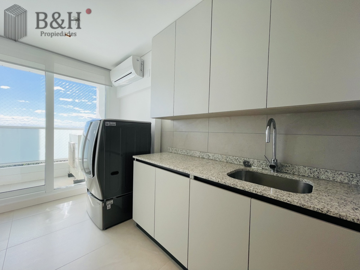 Apartamento ID.8158 - Exclusiva planta unificada Penthouse a estrenar en venta Playa Brava, Punta del Este