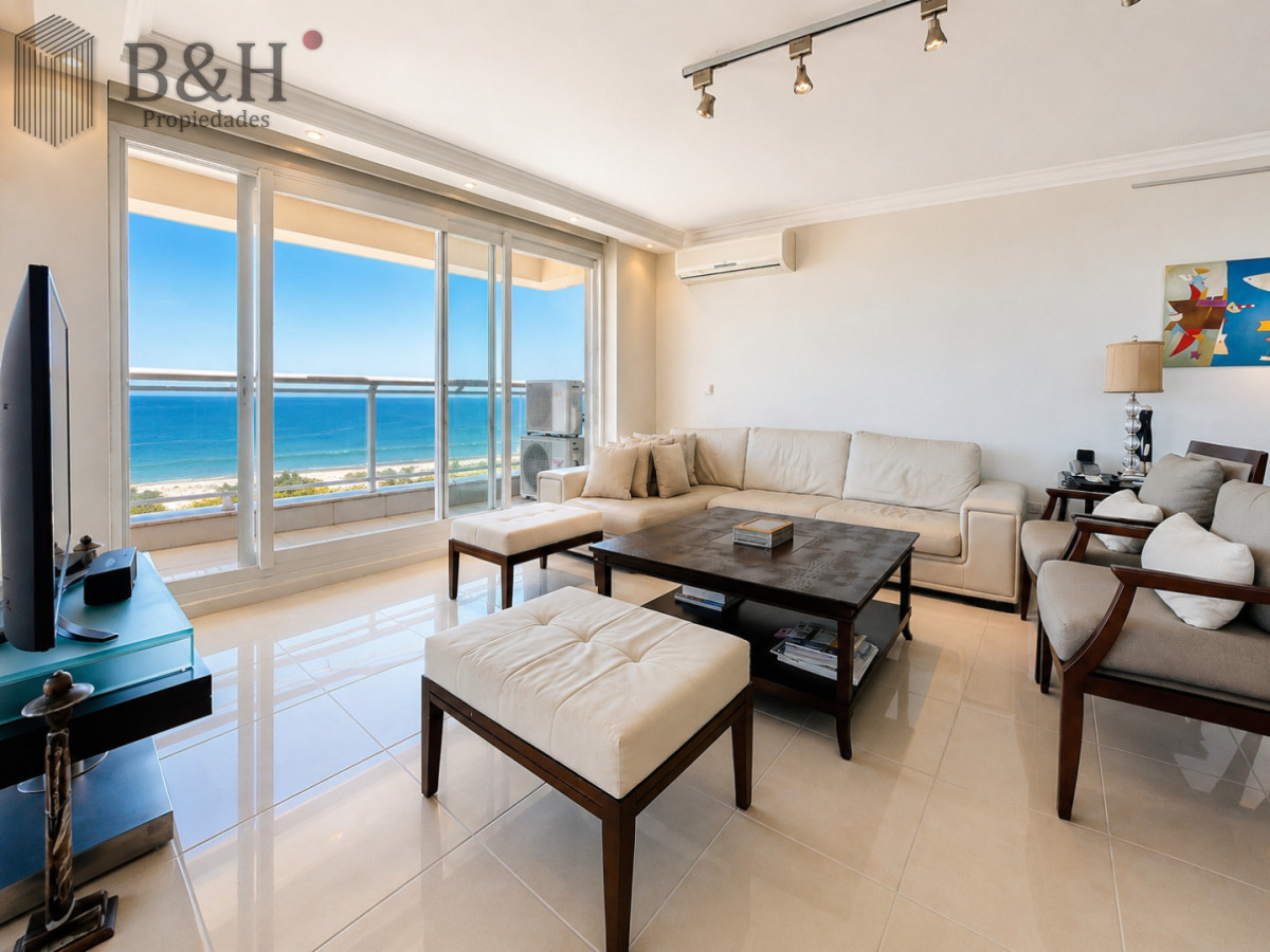 Apartamento ID.1397 - Alquiler temporario de excelente apartamento en torre Le Jardin de Playa Mansa, Punta del Este