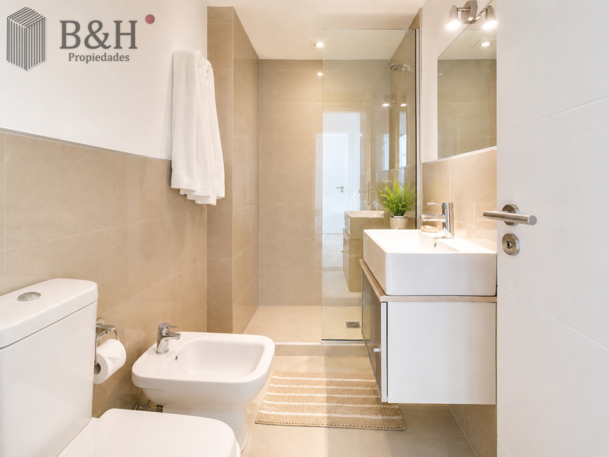 Apartamento ID.7480 - Apartamento de 3 Dormitorios en Primera Línea del Mar, Playa Brava Punta del Este
