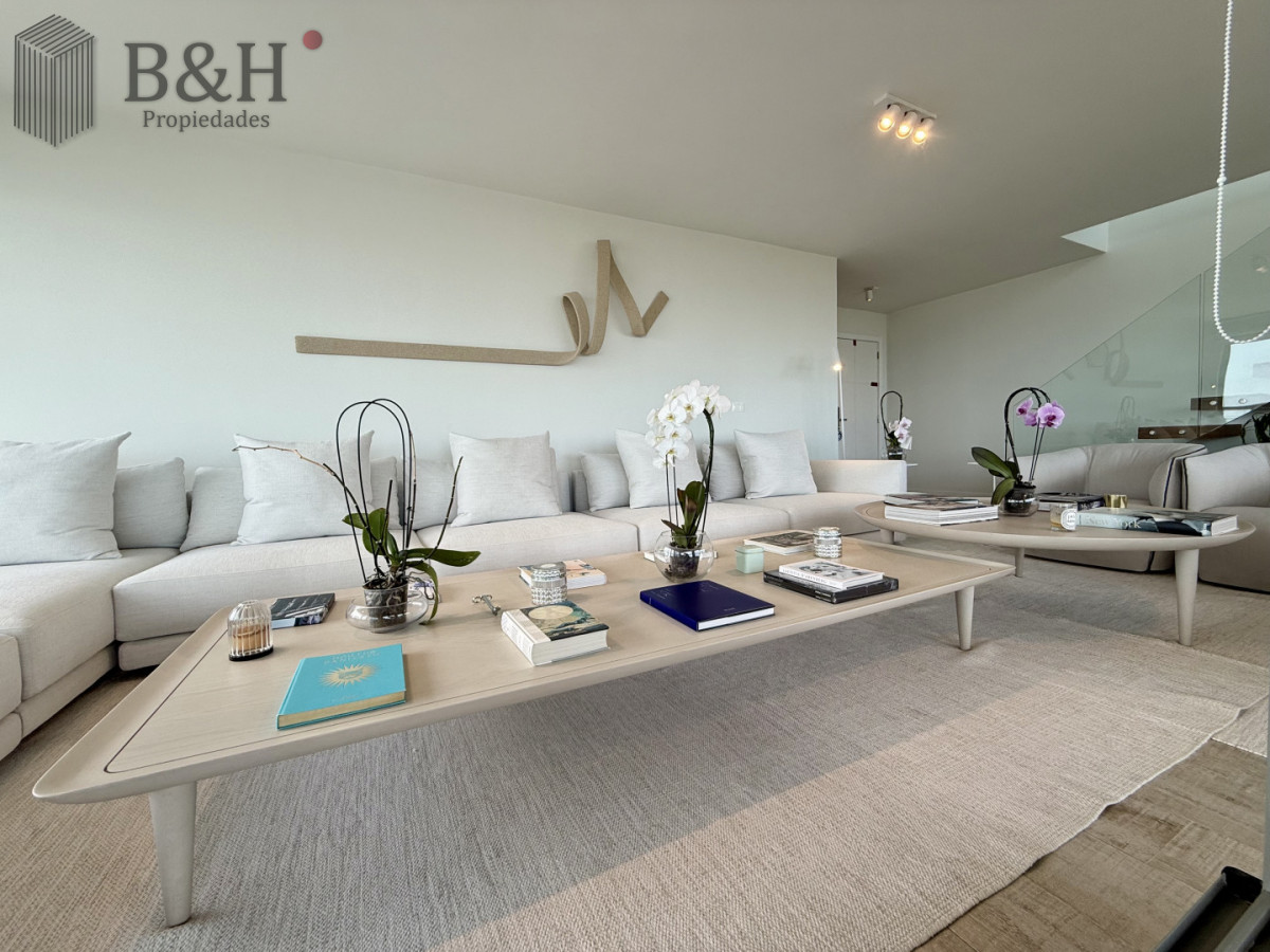 Apartamento ID.6402 - Apartamento Penthouse finamente decorado de 3 dormitorios con parrillero propio en alquiler temporario, Roosevelt Brava, Punta del Este