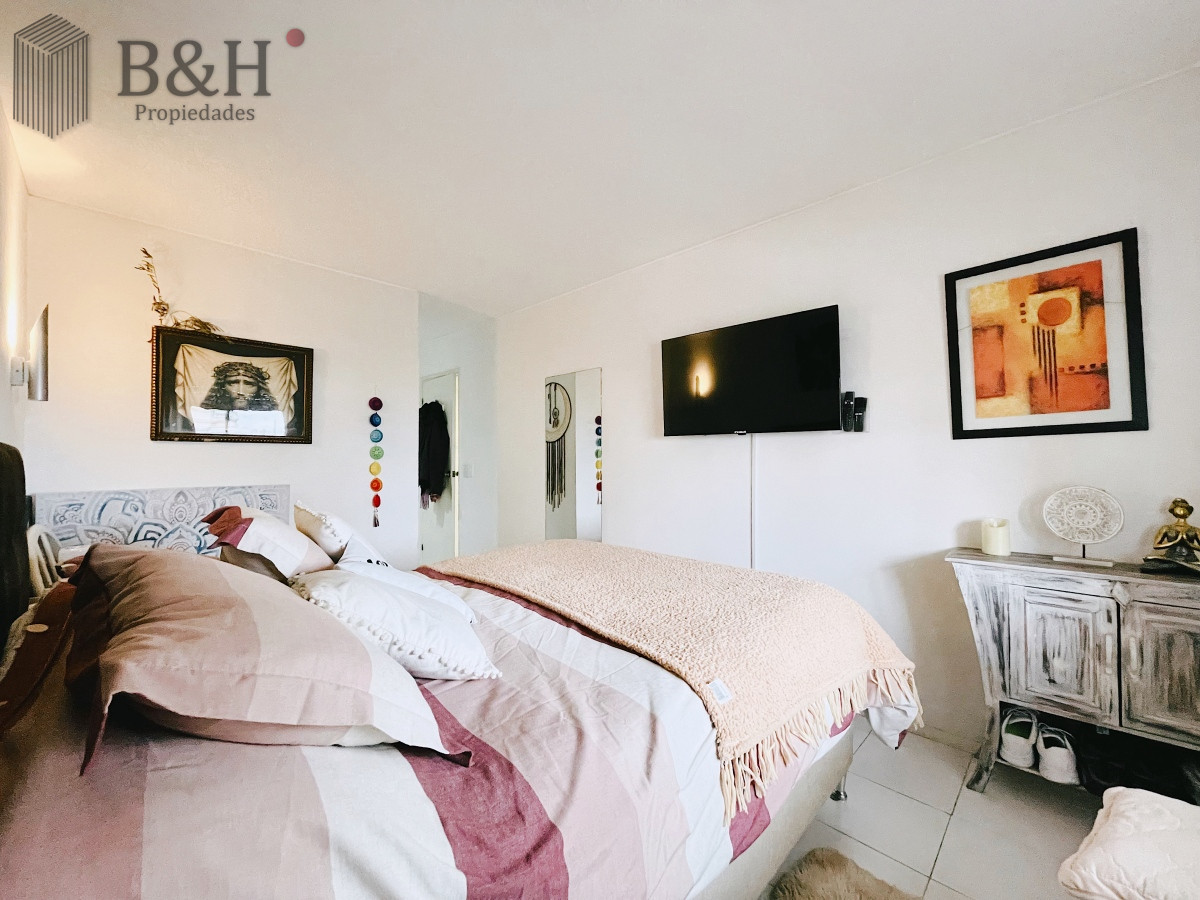 Apartamento ID.3220 - Excelente Apartamento de 2 Dormitorios Frente a Los Dedos, Playa Brava Punta del Este