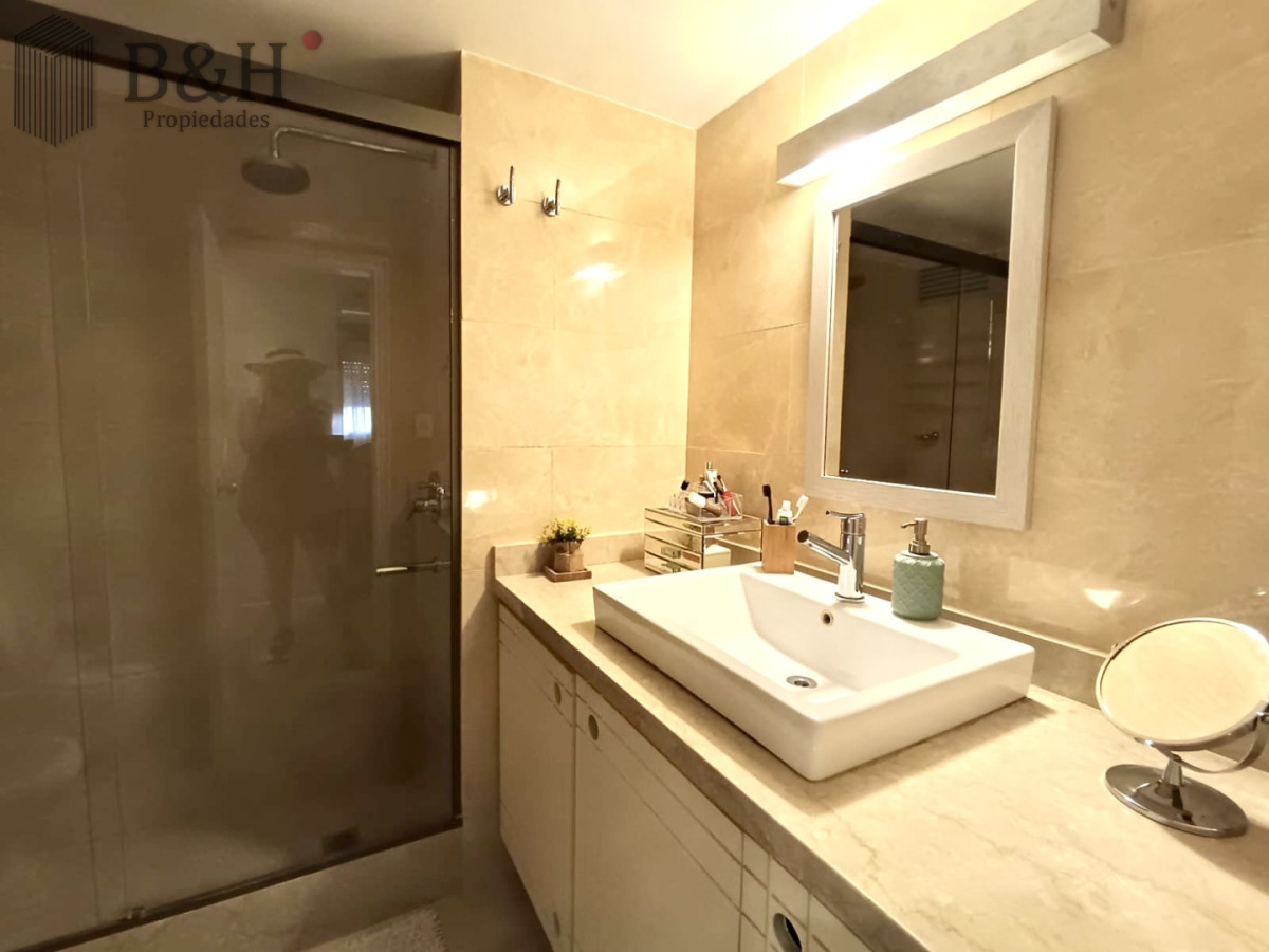 Apartamento ID.6579 - Espectacular Apartamento de 3 Dormitorios en Península de Punta del Este. En Venta y Alquiler Anual