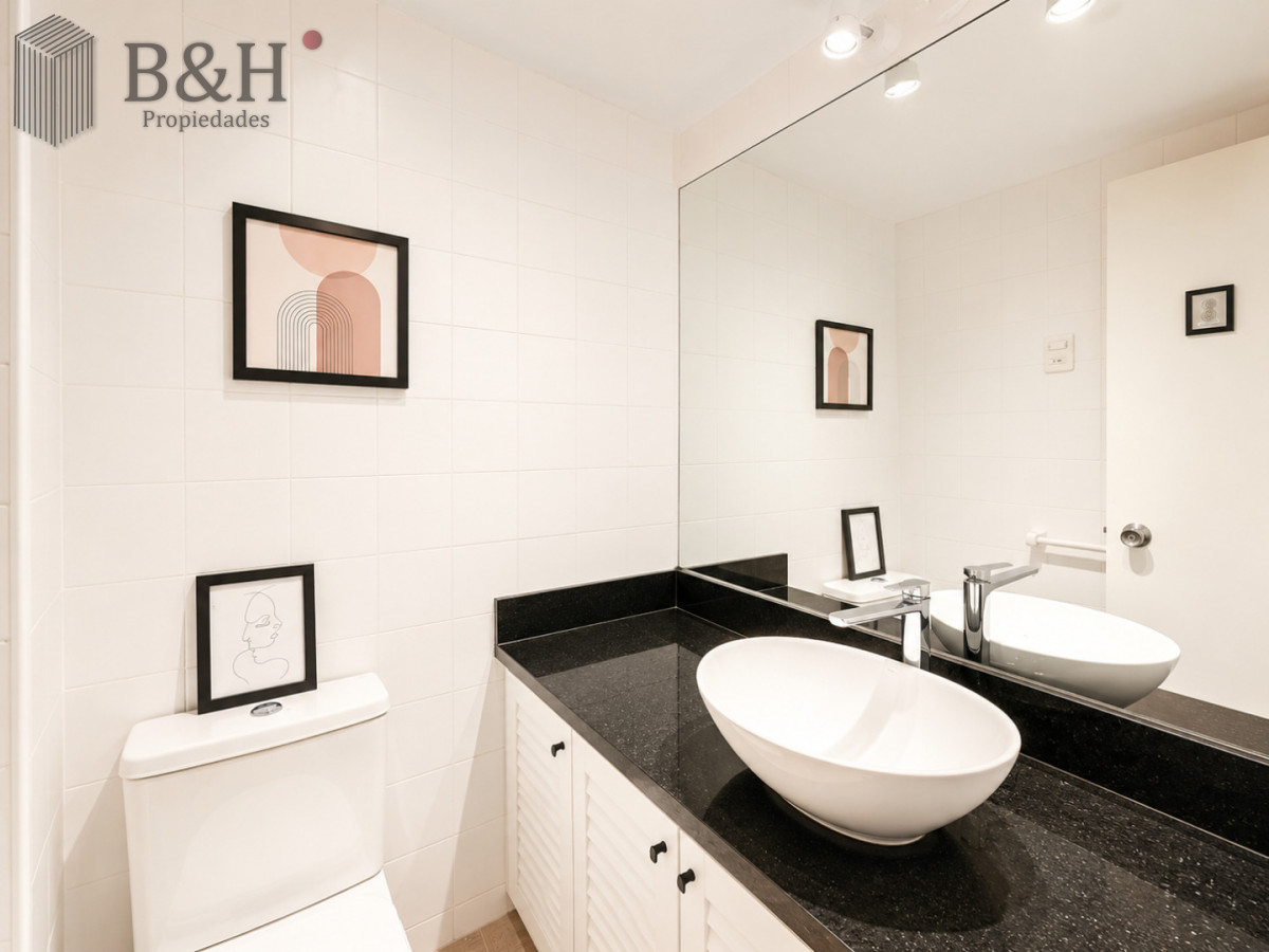Apartamento ID.319 - Venta y alquiler anual de amplio apartamento de tres dormitorios completamente reciclado sobre Roosevelt, Punta del Este