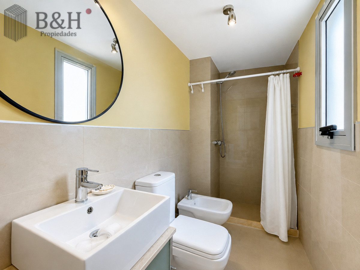 Apartamento ID.8125 - Moderno Apartamento de 3 Dormitorios en Primera Línea del Mar. Blue Marine, Playa Brava Punta del Este