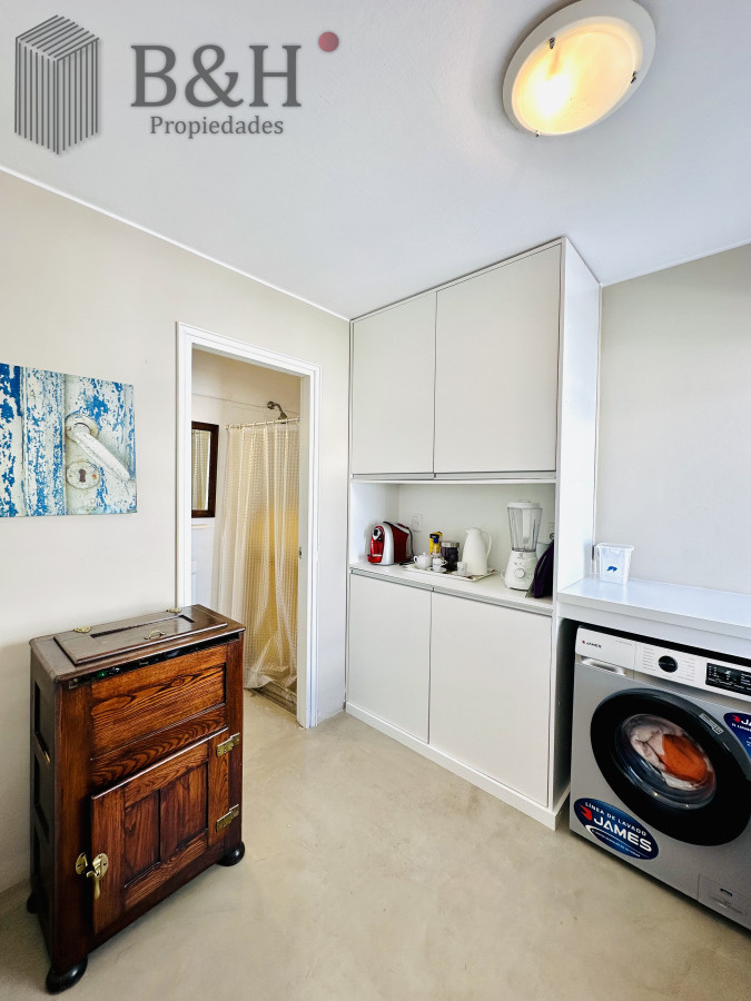 Apartamento ID.4141 - Alquiler y venta de apartamento con vista al Mar en Península de 3 dormitorios mas dependencia