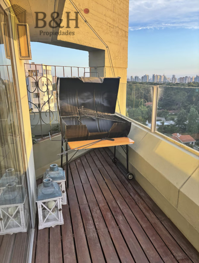 Apartamento ID.6726 - Penthouse con vista al mar en Punta del Este, 2 Dormitorios, en Alquiler Anual