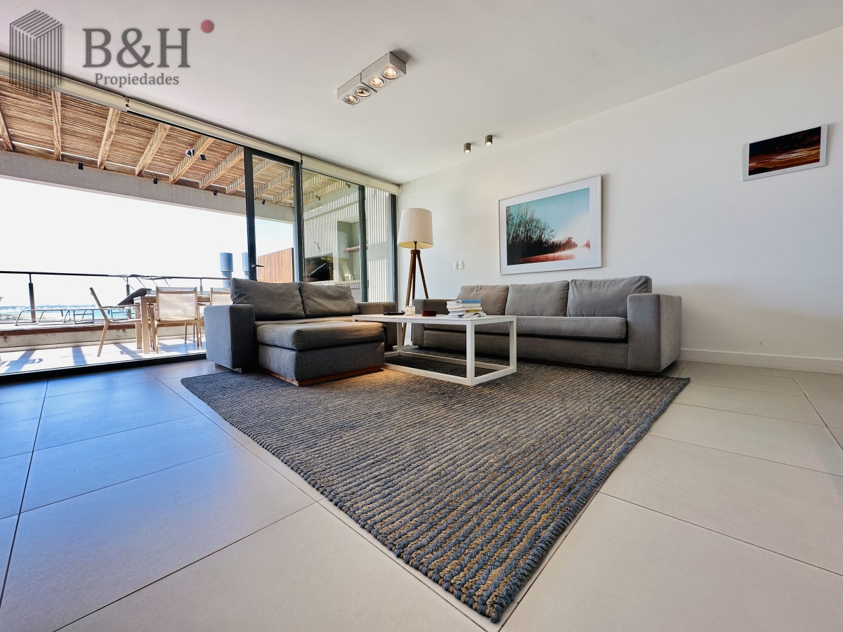 Apartamento ID.6877 - Venta y Alquiler temporario de apartamento moderno de dos dormitorios con parrillero en Punta Ballena