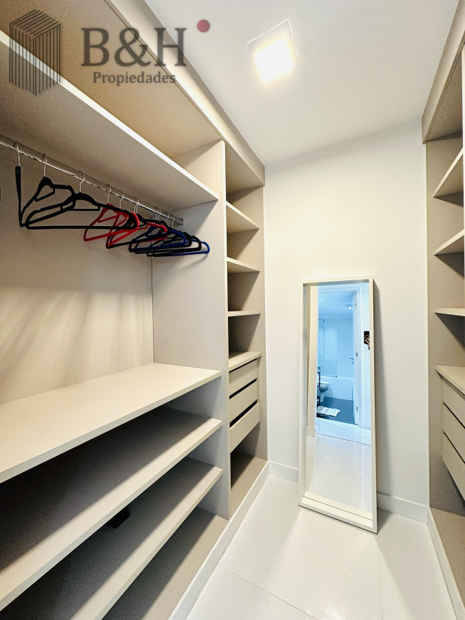 Apartamento ID.5123 - Moderno Apartamento de 3 Dormitorios en Suite, zona Hotel Enjoy, Punta del Este