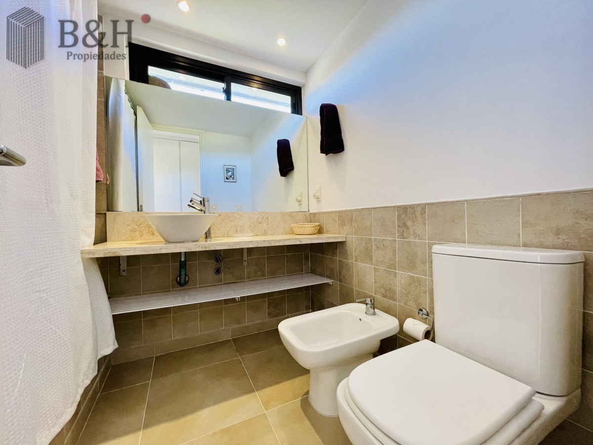 Apartamento ID.1488 - Venta y Alquiler temporario de apartamento SUPER OPORTUNIDAD de dos dormitorios con parrillero, Punta Ballena