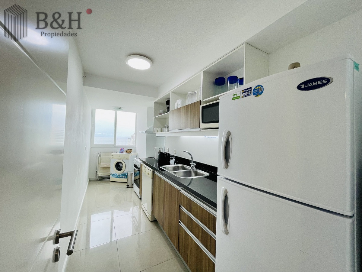 Apartamento ID.6895 - Alquiler temporario y venta de apartamento Penthouse en torre One, Playa Brava