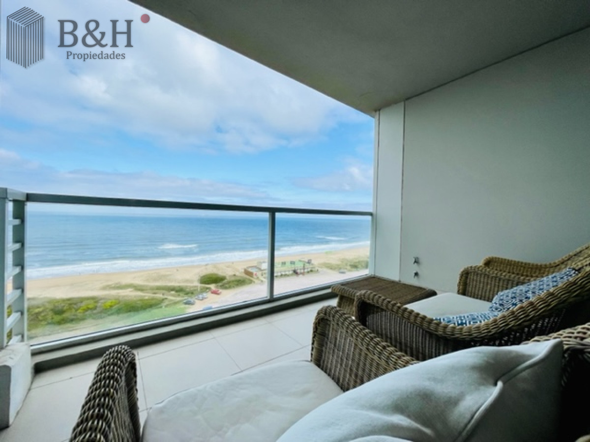 Apartamento ID.1948 - Alquiler temporario de Apartamento de 2 Dormitorios más Dependencia en Torre Le Parc, Playa Brava