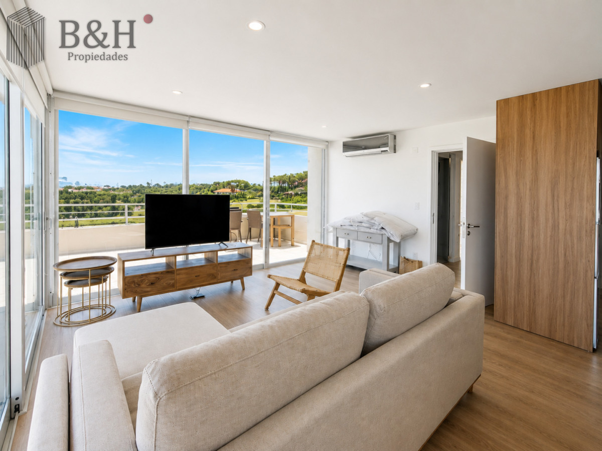 Apartamento ID.7890 - Penthouse de 3 Dormitorios con Barbacoa en Primera Línea del Mar, Playa Brava Punta del Este