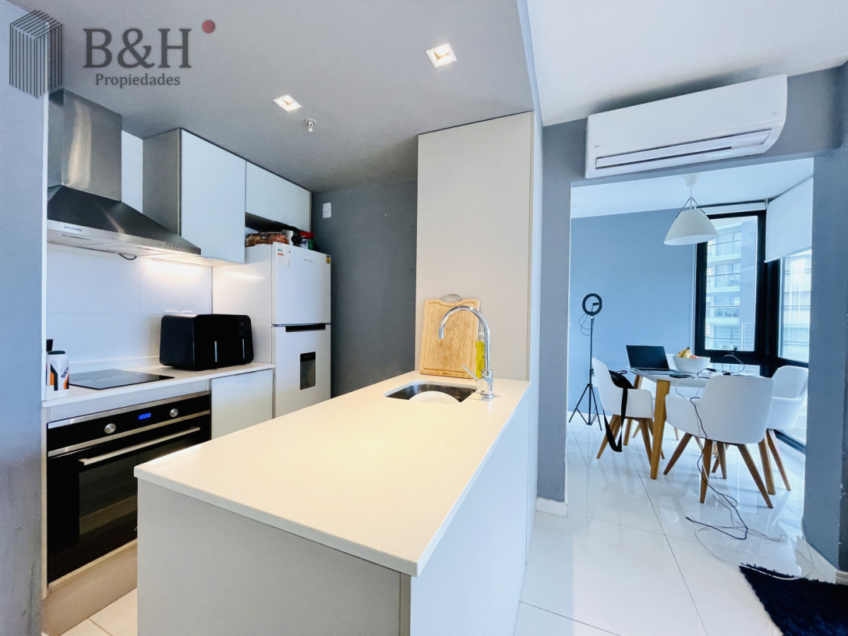 Apartamento ID.6993 - Alquiler Anual, Apartamento Moderno de 1 Dormitorio en Torre con servicios, Punta del Este 