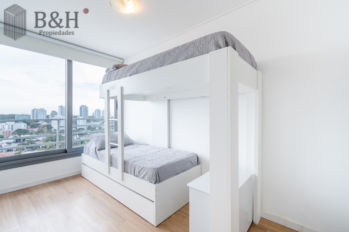 Apartamento ID.3351 - Moderno Apartamento de 2 Dormitorios - Punta del Este