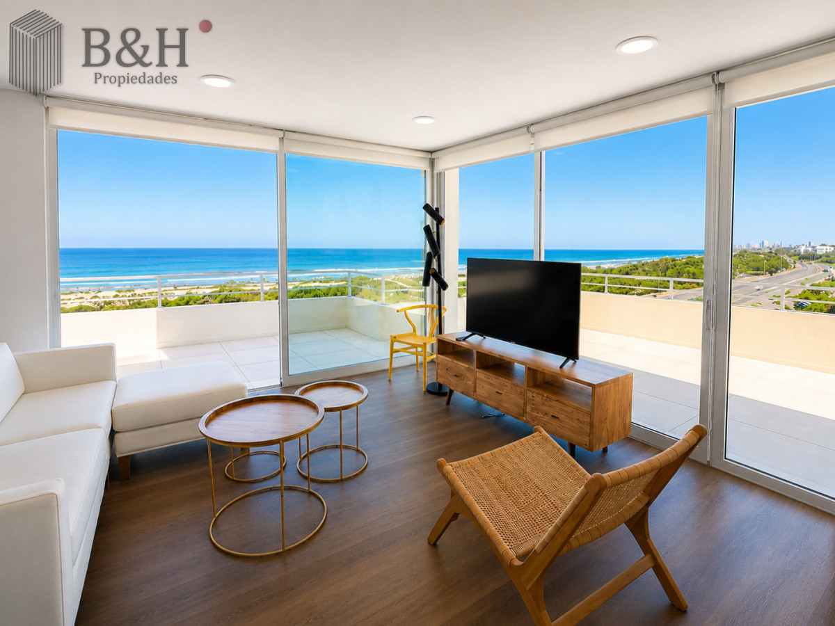 Apartamento ID.7890 - Penthouse de 3 Dormitorios con Barbacoa en Primera Línea del Mar, Playa Brava Punta del Este