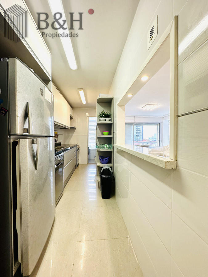 Apartamento ID.6888 - Venta de apartamento en Península de Punta del este con 3 dormitorios y 2 baños reciclado 