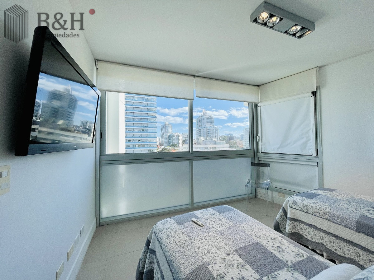 Apartamento ID.466 - Alquiler temporario de departamento premiun de tres dormitorios mas dependencia de servicio, Playa Brava