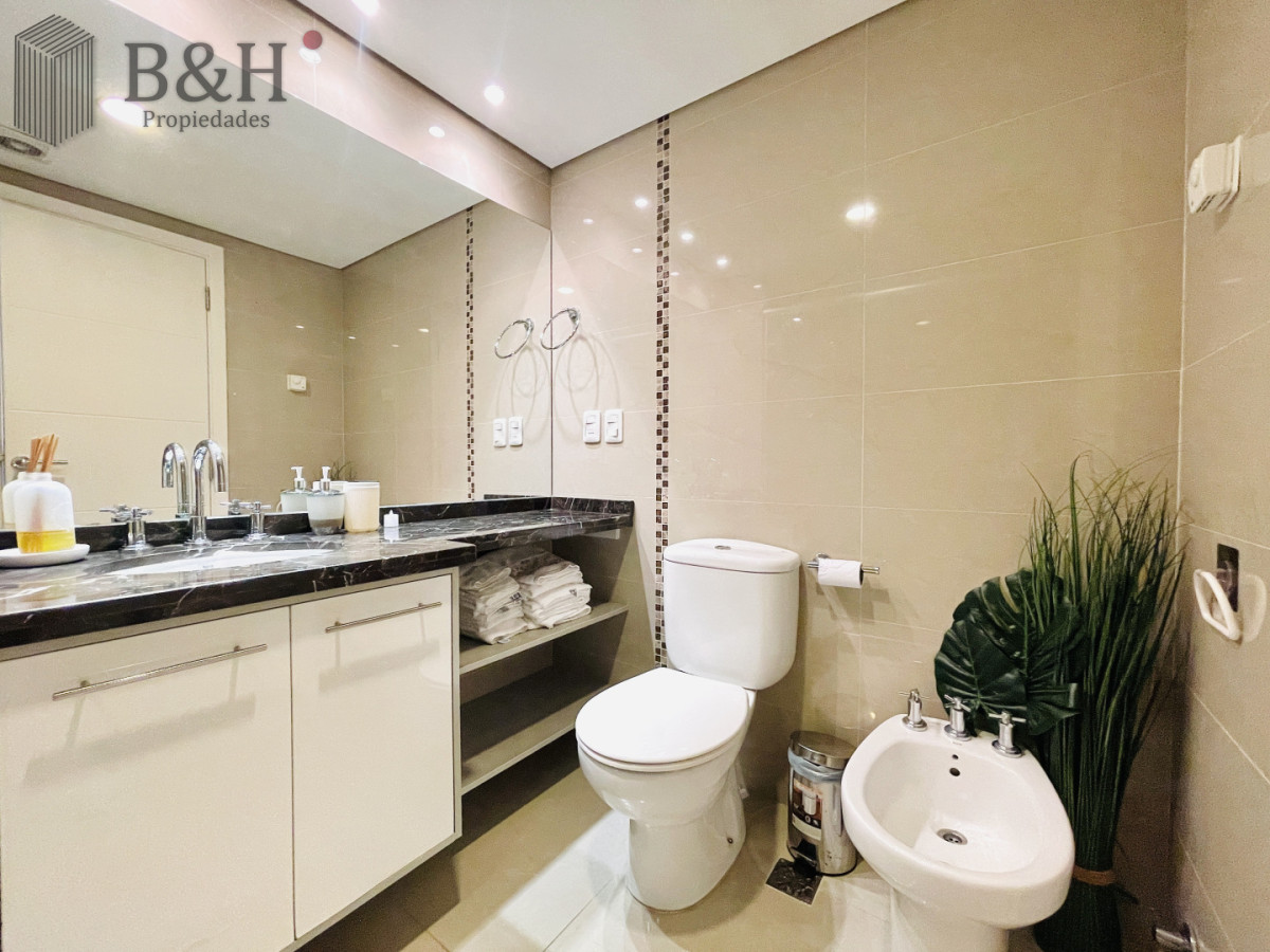 Apartamento ID.1717 - Alquiler temporario de apartamento piso alto de dos dormitorios con parrillero a gas en terraza, Playa Mansa 