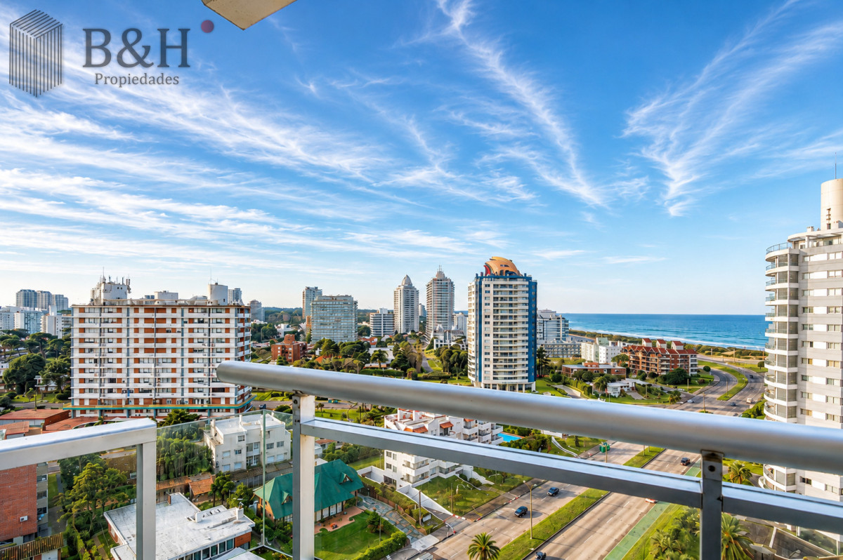 Apartamento ID.3561 - Apartamento de 2 Dormitorios y Medio en Forest Tower - Punta del Este