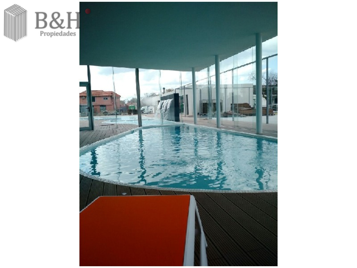 Apartamento ID.4572 - Alquiler temporal de apartamento de dos dormitorios con dos baños en Playa Mansa, Punta del Este