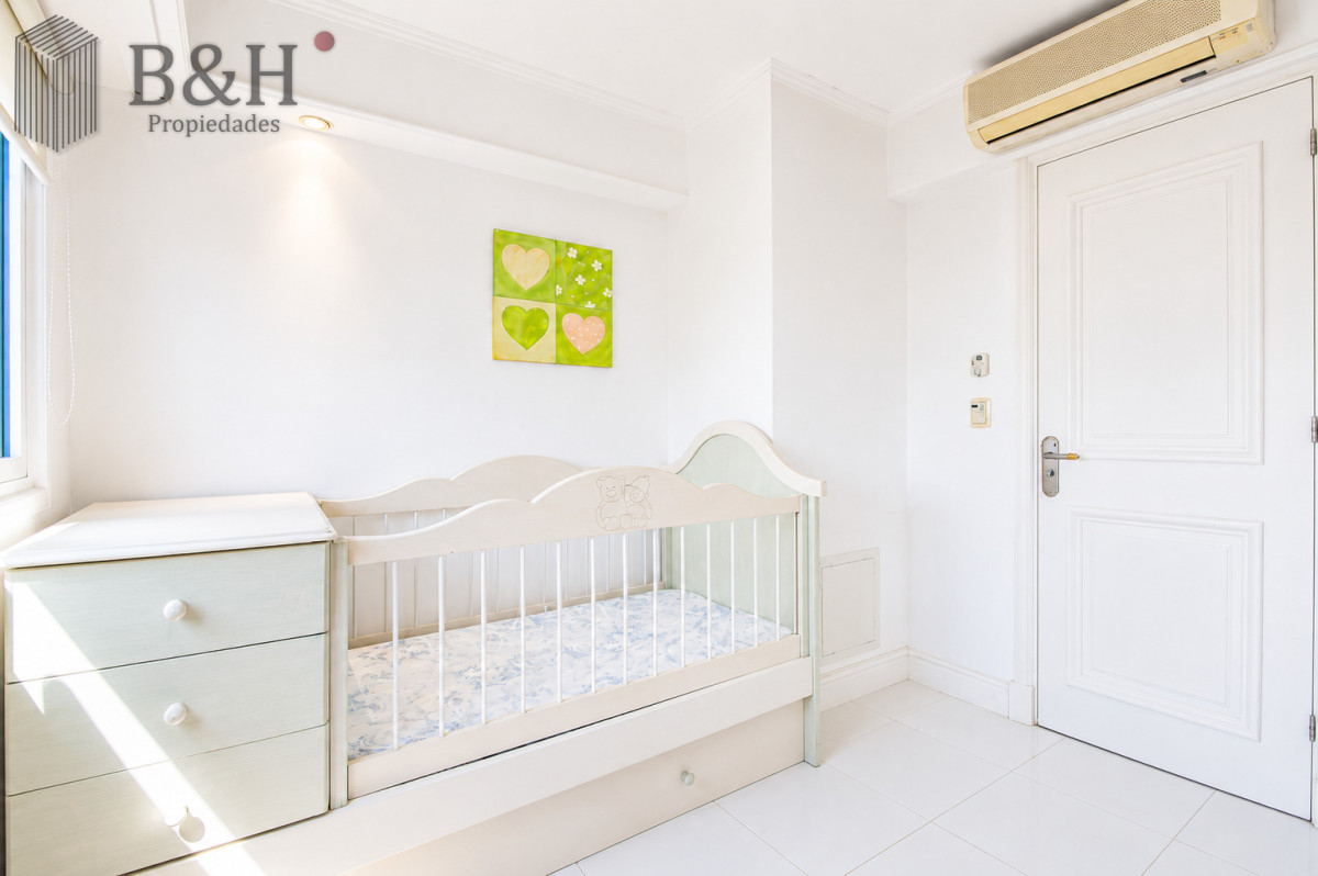 Apartamento ID.7942 - Exclusivo Penthouse de 6 Dormitorios y Barbacoa en Venta Frente al Mar, Rincón del Indio Punta del Este