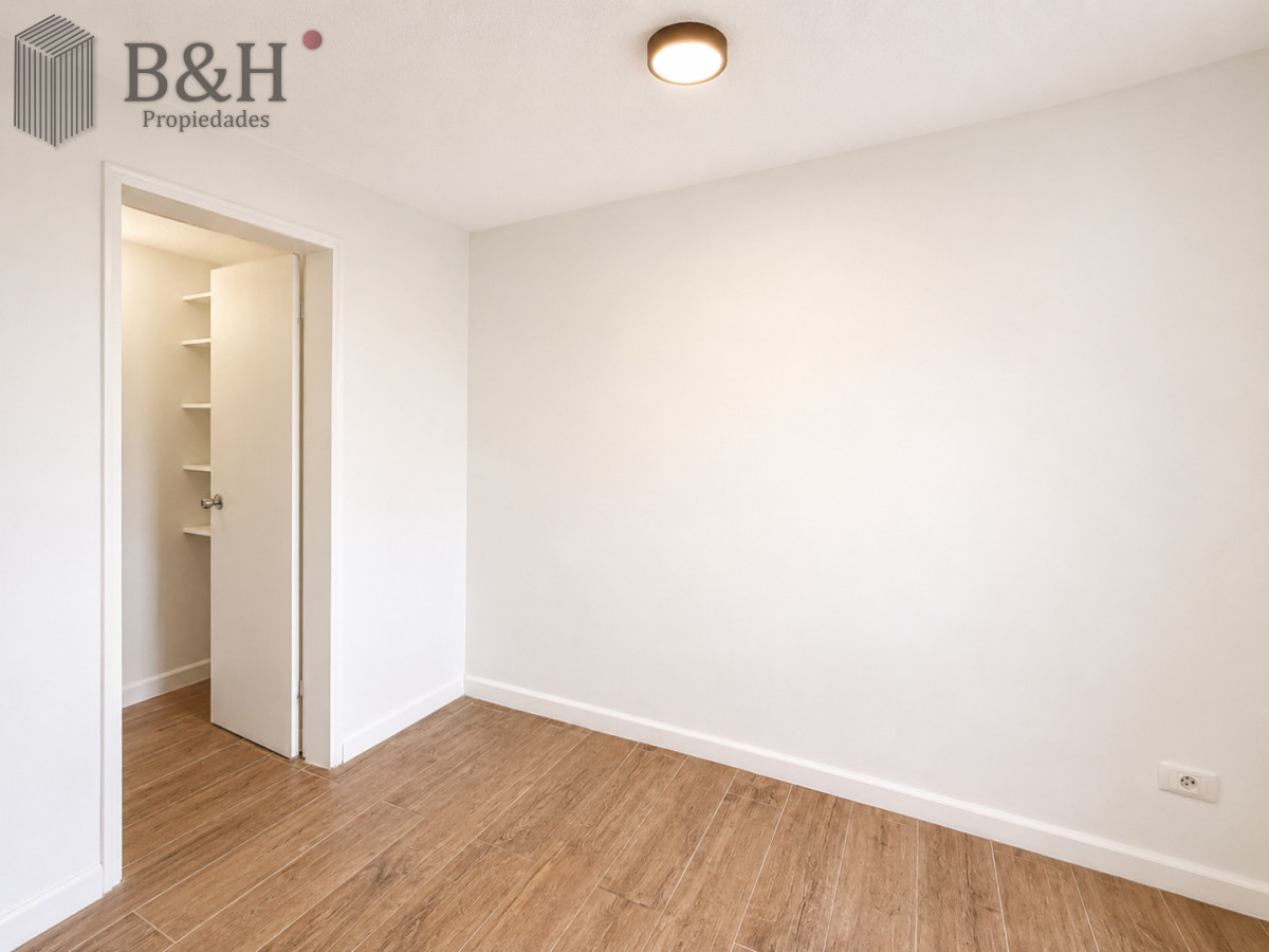 Apartamento ID.319 - Venta y alquiler anual de amplio apartamento de tres dormitorios completamente reciclado sobre Roosevelt, Punta del Este