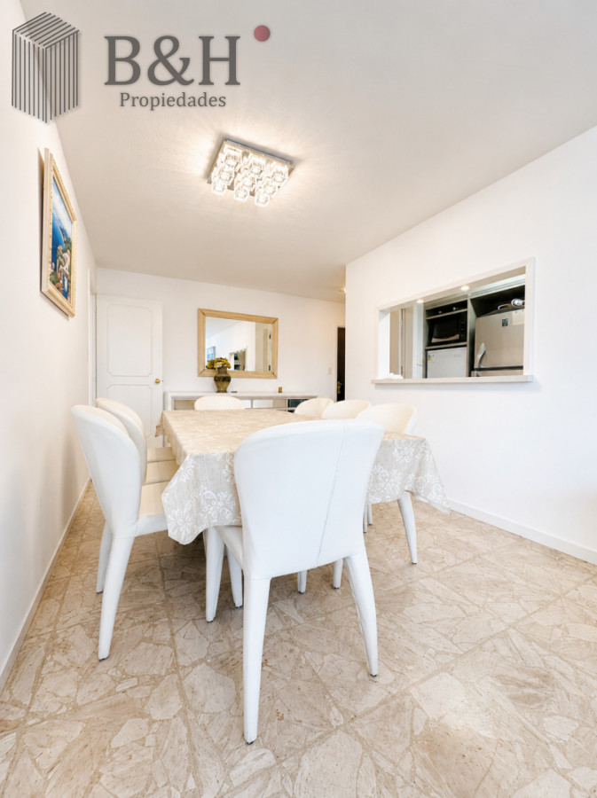 Apartamento ID.6888 - Venta de apartamento en Península de Punta del este con 3 dormitorios y 2 baños reciclado 