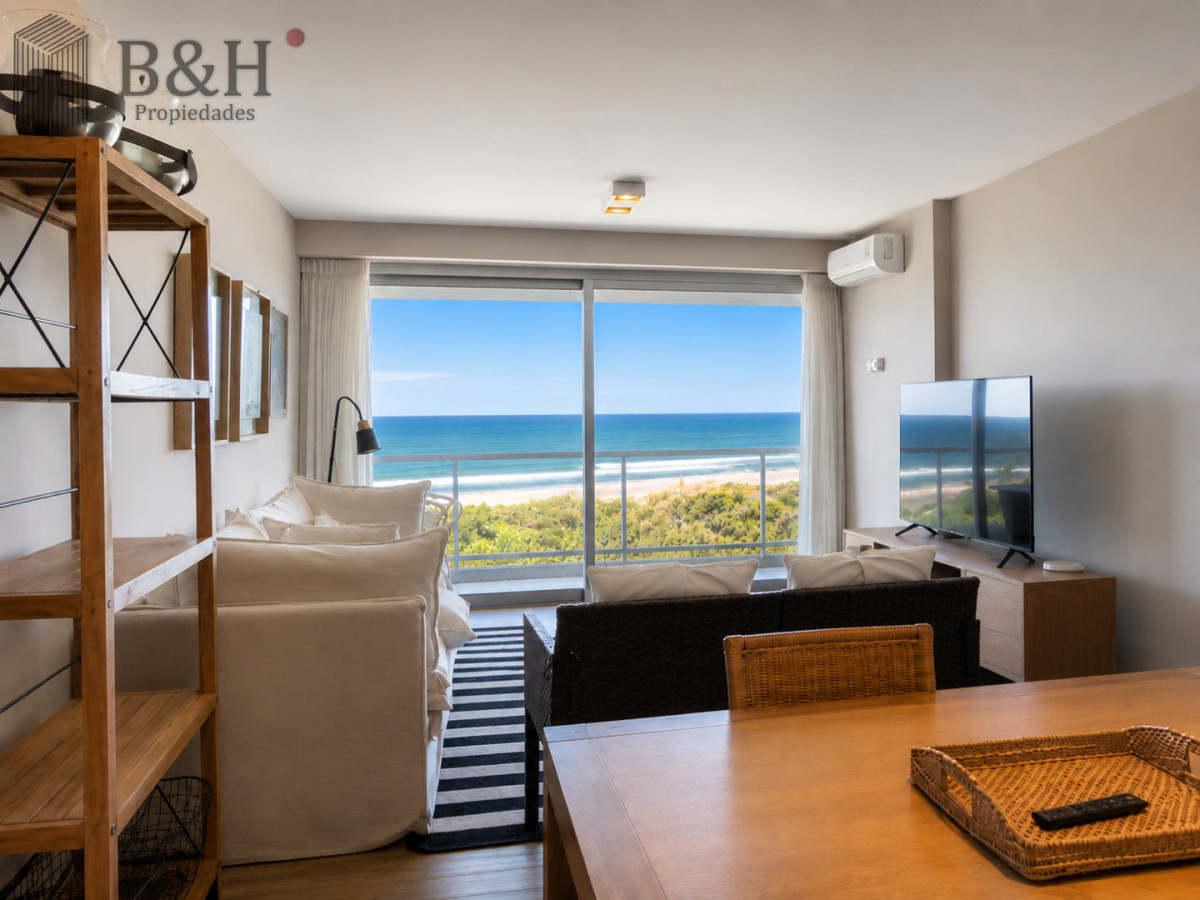 Apartamento ID.8125 - Moderno Apartamento de 3 Dormitorios en Primera Línea del Mar. Blue Marine, Playa Brava Punta del Este