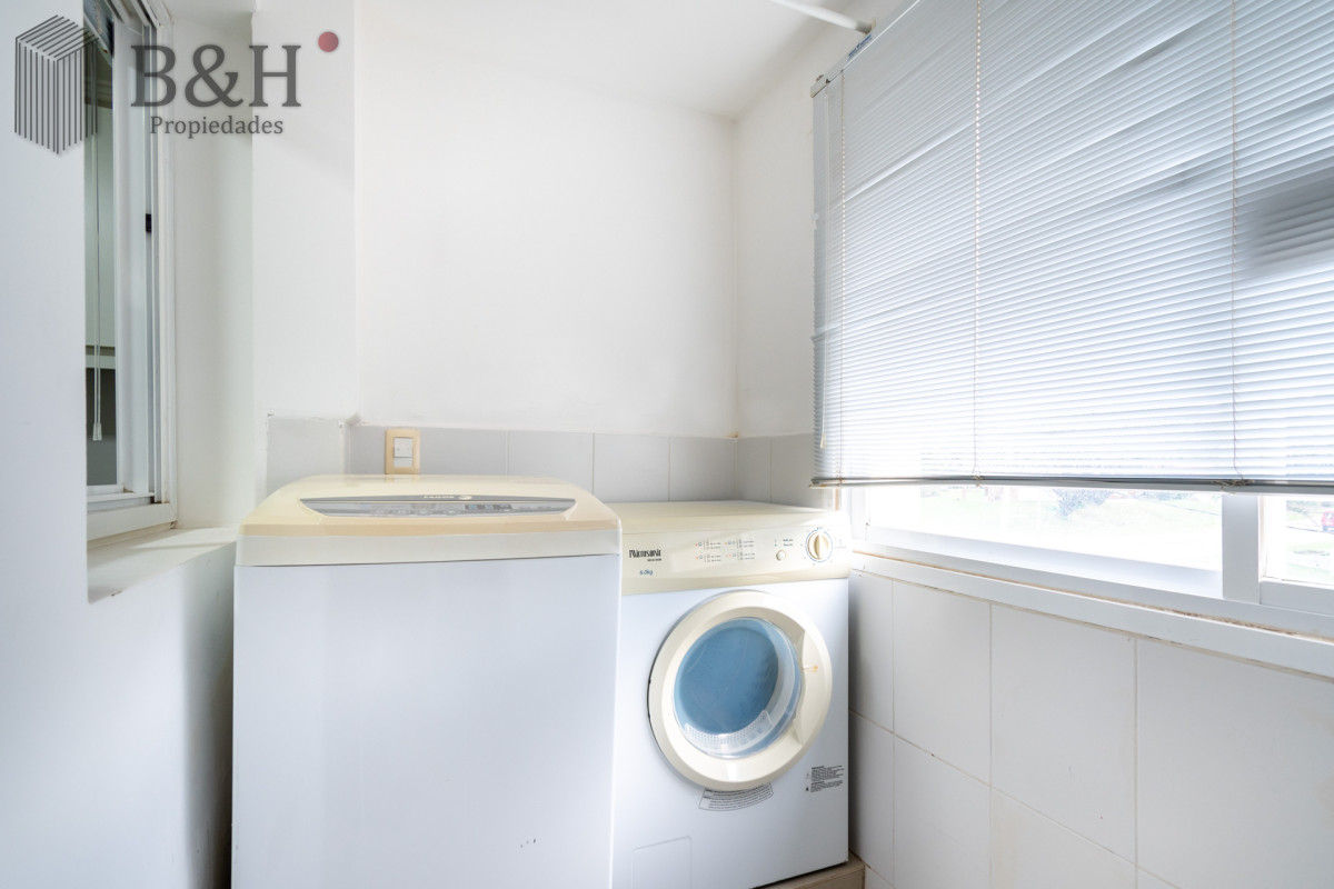 Apartamento ID.316 - Moderno Apartamento de 3 Dormitorios a Pocas Cuadras del Mar En Venta, Playa Brava