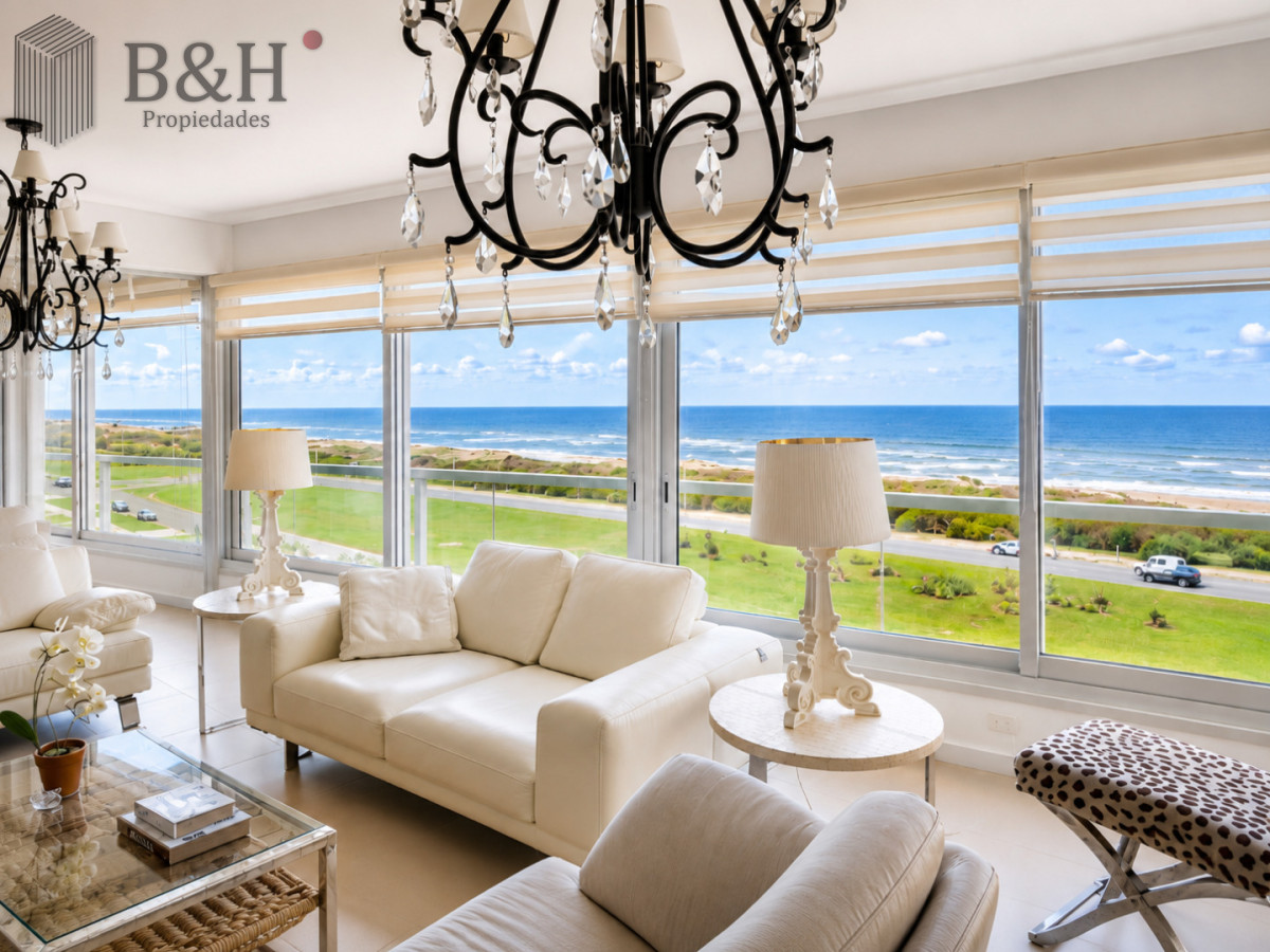 Apartamento ID.2690 - Oportunidad en Venta y Alquiler temporal de maravilloso departamento esquinero en Torre Le Parc, Playa Brava, Punta del Este