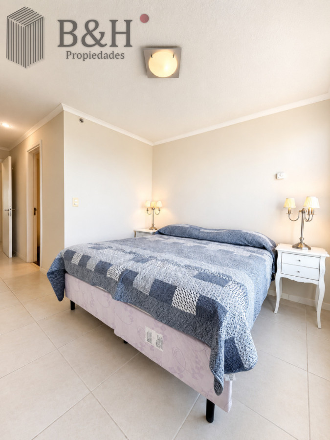 Apartamento ID.7203 - Apartamento luminoso con variedad de servicios en venta, 3 dormitorios, zona Roosevelt Playa Brava