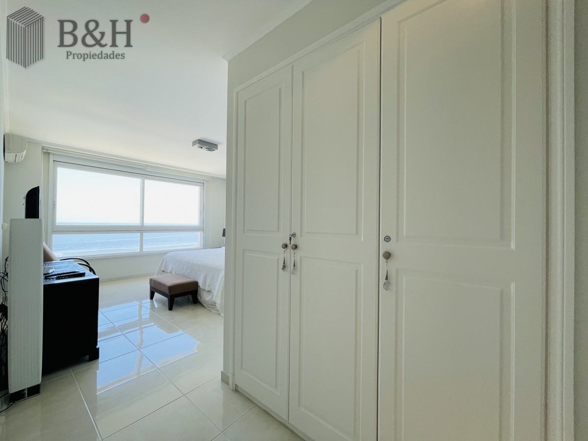 Apartamento ID.1397 - Alquiler temporario de excelente apartamento en torre Le Jardin de Playa Mansa, Punta del Este