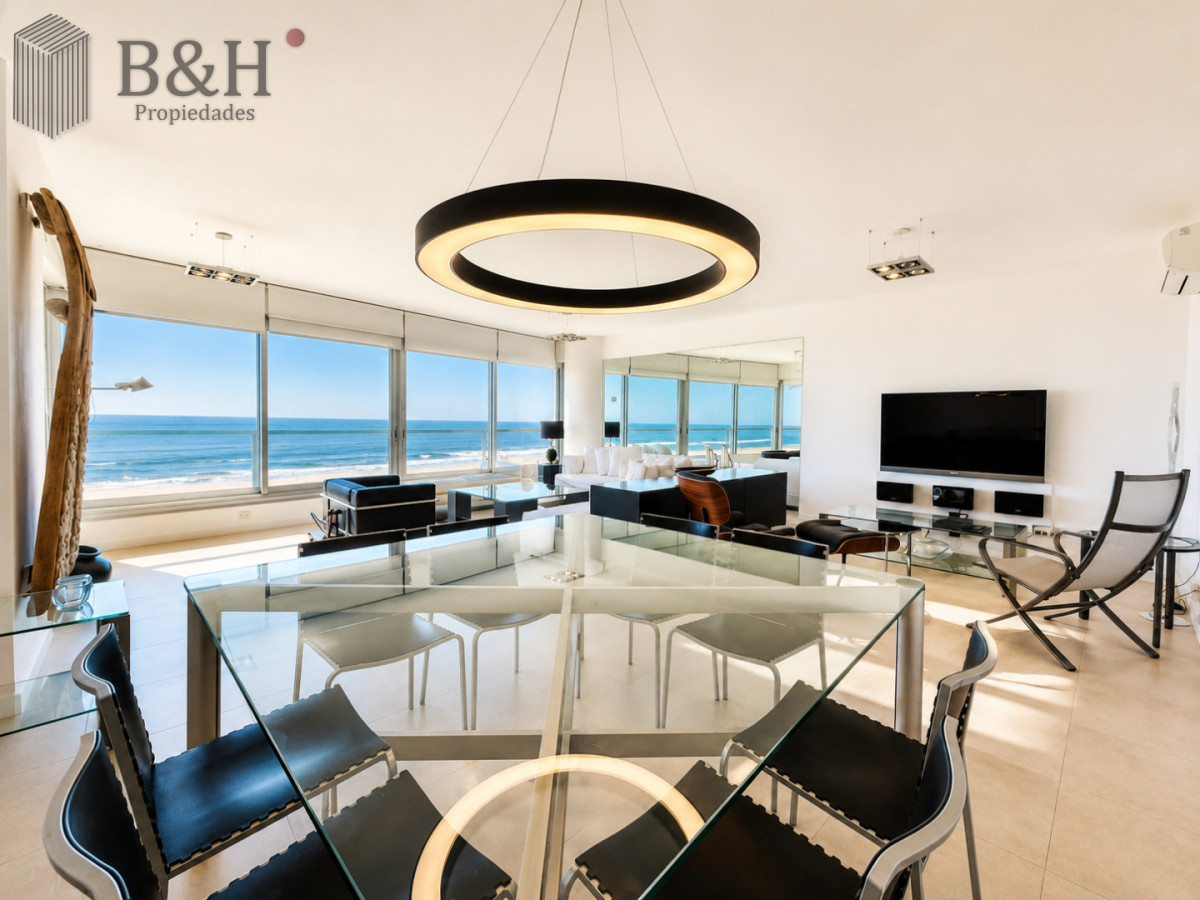 Apartamento ID.1233 - Venta y alquiler de departamento esquinero de tres dormitorios mas dependencia de servicio, Torre LE PARC, playa Brava. Punta del Este