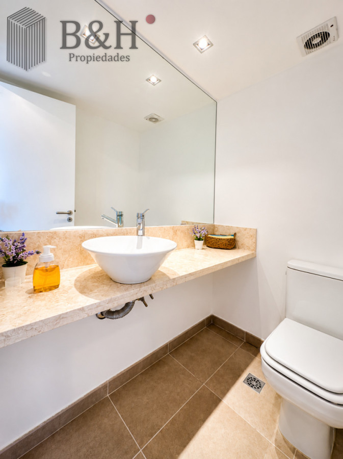 Apartamento ID.6472 - Excelente y amplio departamento duplex en venta de 3 dormitorios mas dependencia con parrillero, Punta Ballena