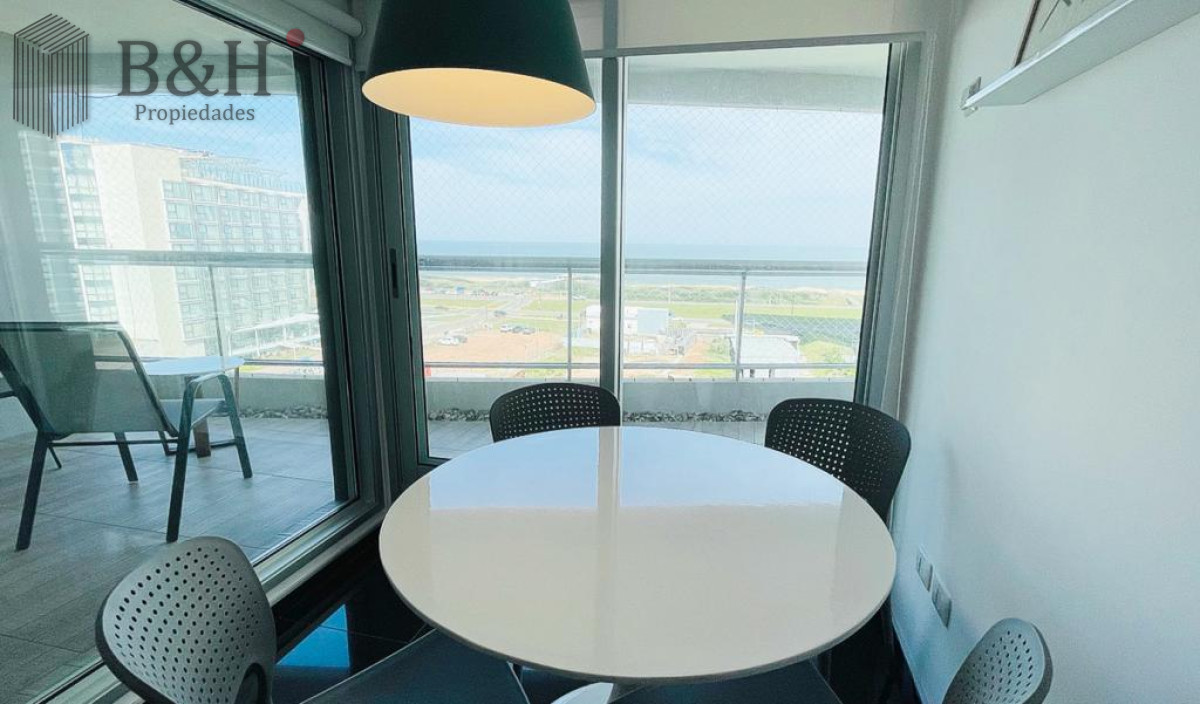 Apartamento ID.1438 - Apartamento de 3 Dormitorios con Parrillero en playa Brava, Punta del Este - Alquiler Temporario