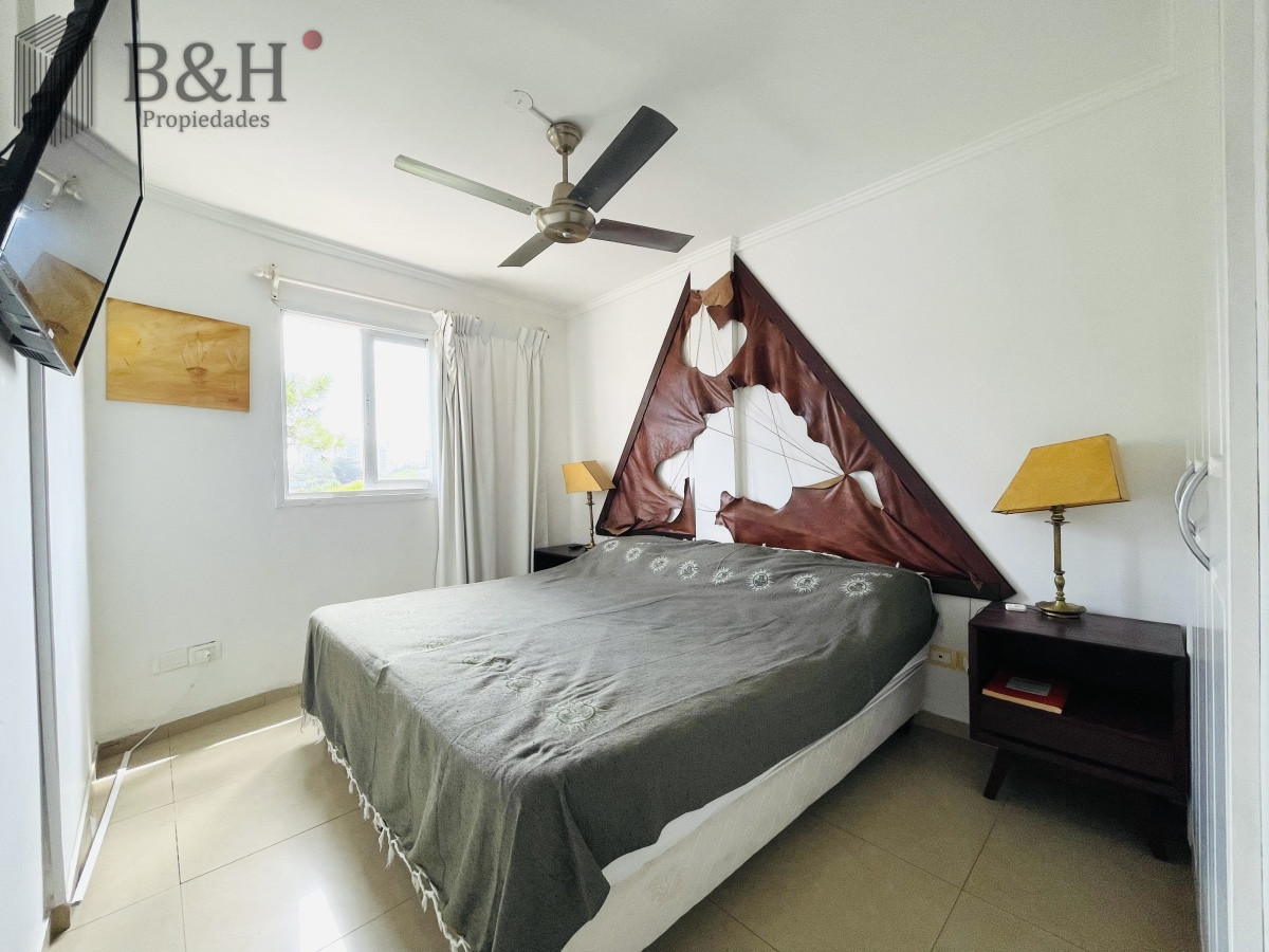 Apartamento ID.165 - Apartamento de 2 Dormitorios en Aidy Grill a Pocos Metros de Playa Brava - Venta