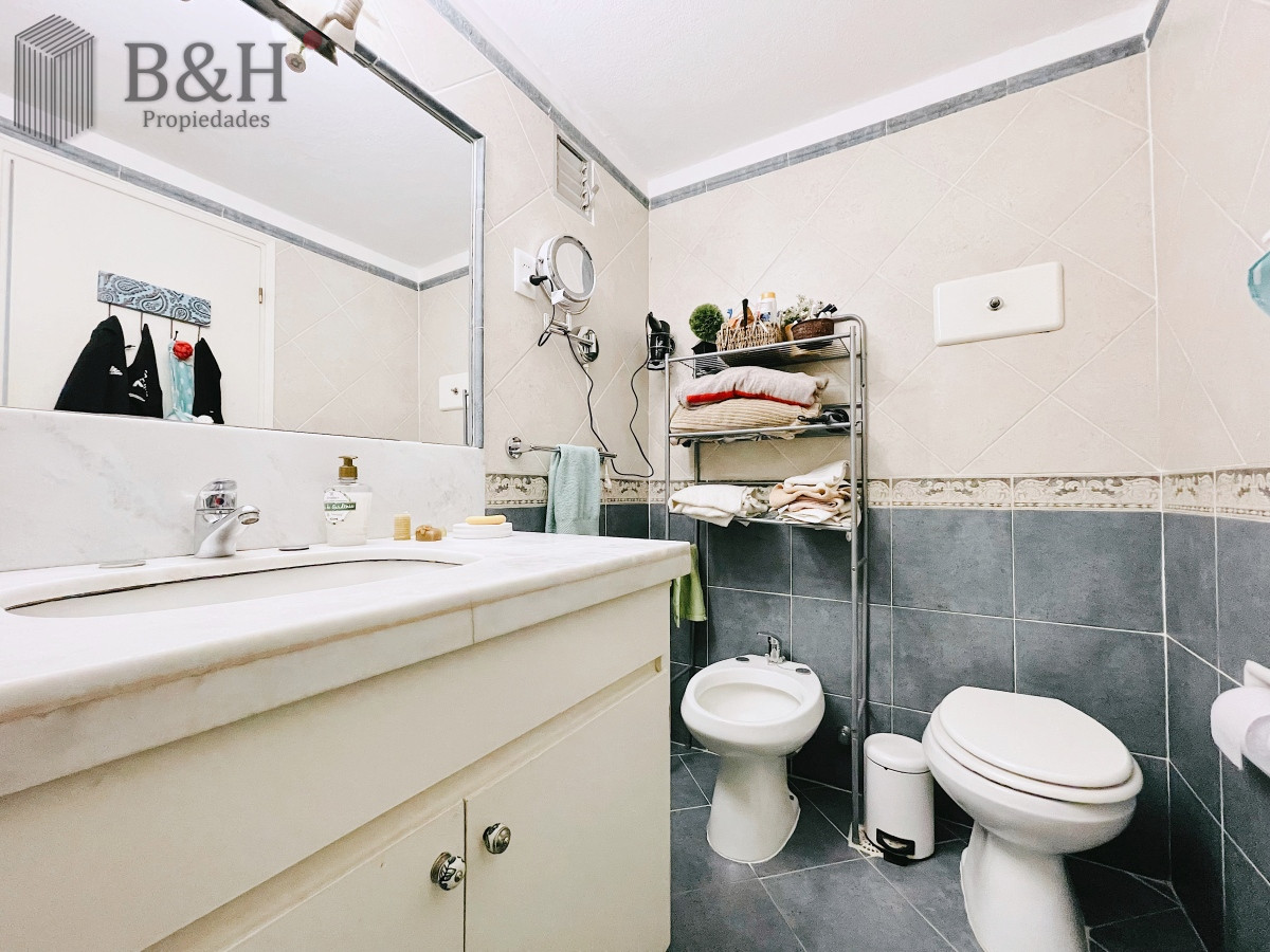 Apartamento ID.3220 - Excelente Apartamento de 2 Dormitorios Frente a Los Dedos, Playa Brava Punta del Este