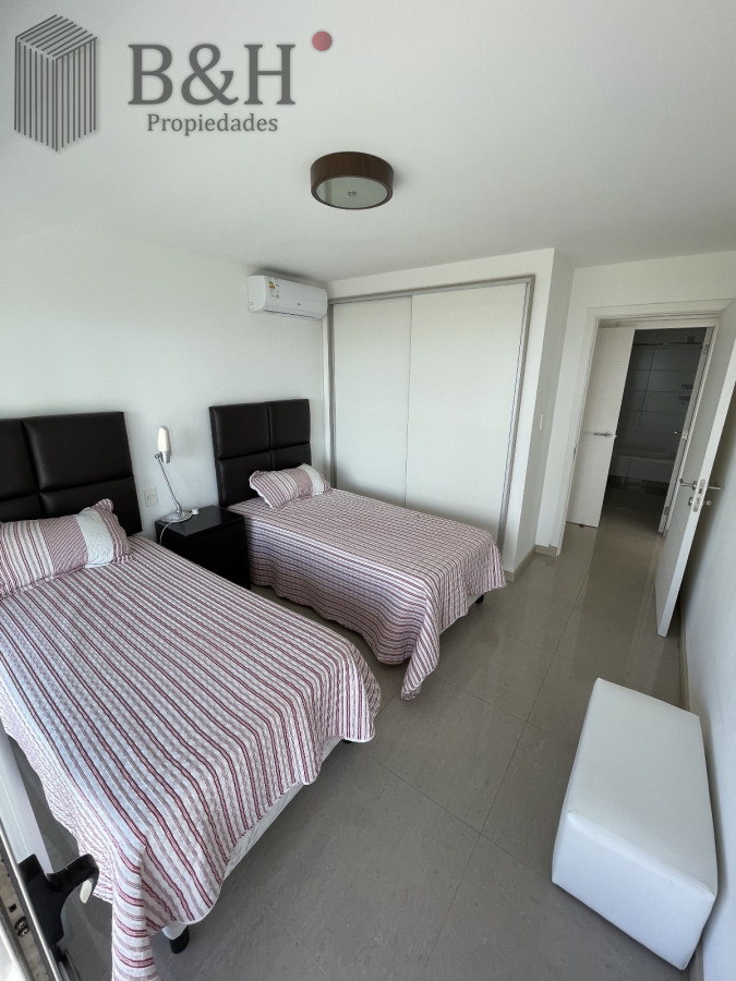 Apartamento ID.6038 - Apartamento de 2 Dormitorios a Pocos Metros de Playa Brava, Punta del Este