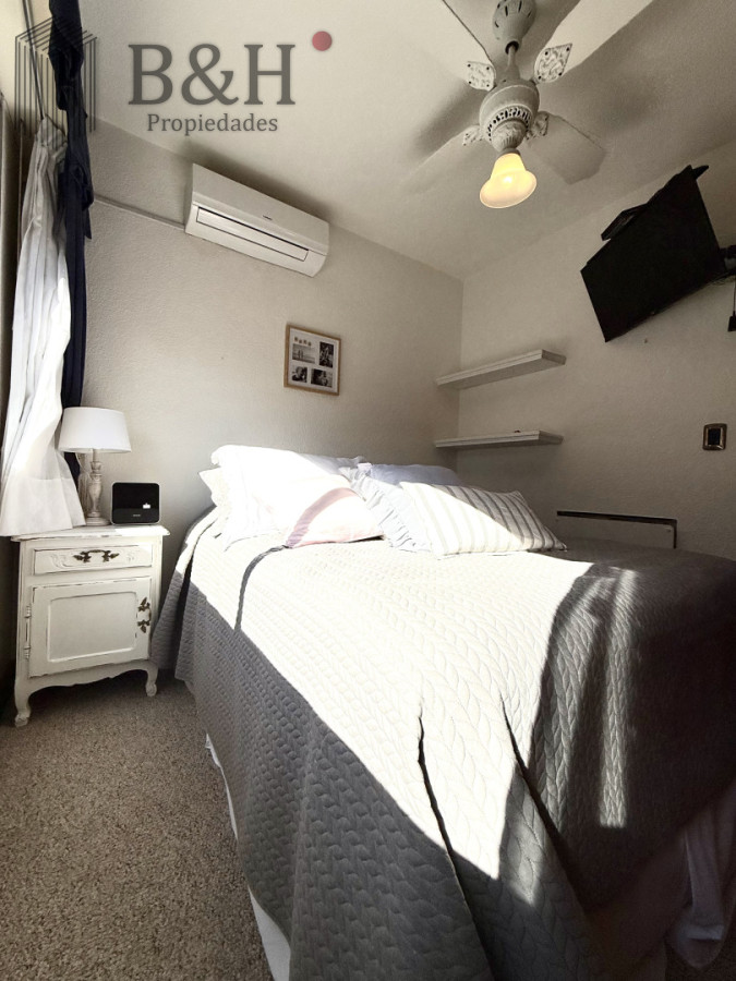 Apartamento ID.7163 - Apartamento en venta playa Mansa de 4 dormitorios y amplia terraza con parrillero propio 