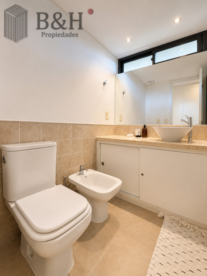 Apartamento ID.7943 - Venta de apartamento de 2 Dormitorios con Parrillero y Vistas al Mar, Punta Ballena 