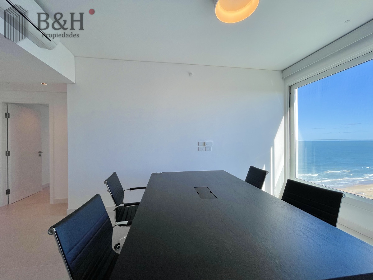 Apartamento ID.8158 - Exclusiva planta unificada Penthouse a estrenar en venta Playa Brava, Punta del Este