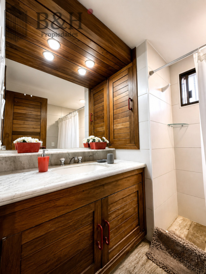 Apartamento ID.6932 - Apartamento en venta con alma de casa. Zona Península Punta del Este