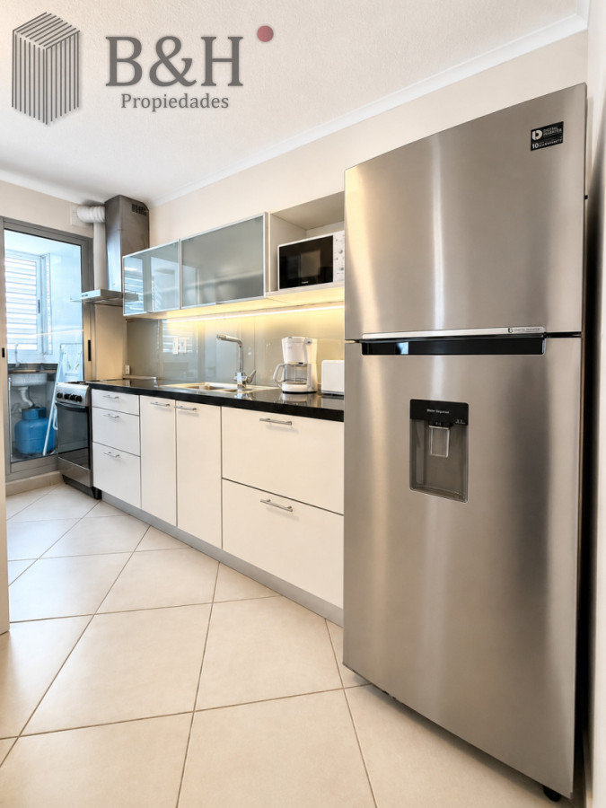 Apartamento ID.7203 - Apartamento luminoso con variedad de servicios en venta, 3 dormitorios, zona Roosevelt Playa Brava