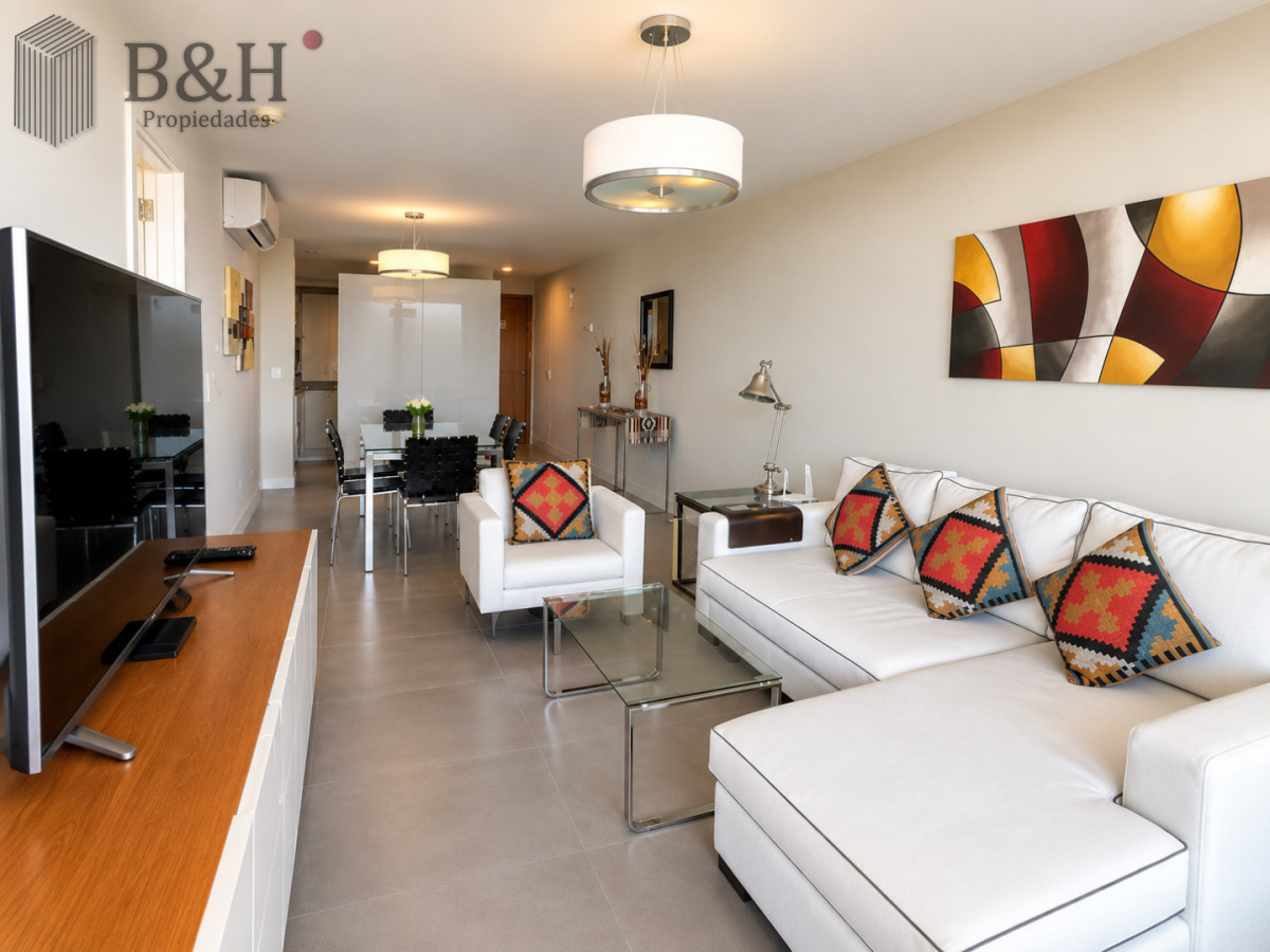 Apartamento ID.7935 - Apartamento de 2 Dormitorios en piso alto con excelentes amenities, a metros de Playa Mansa, Punta del Este