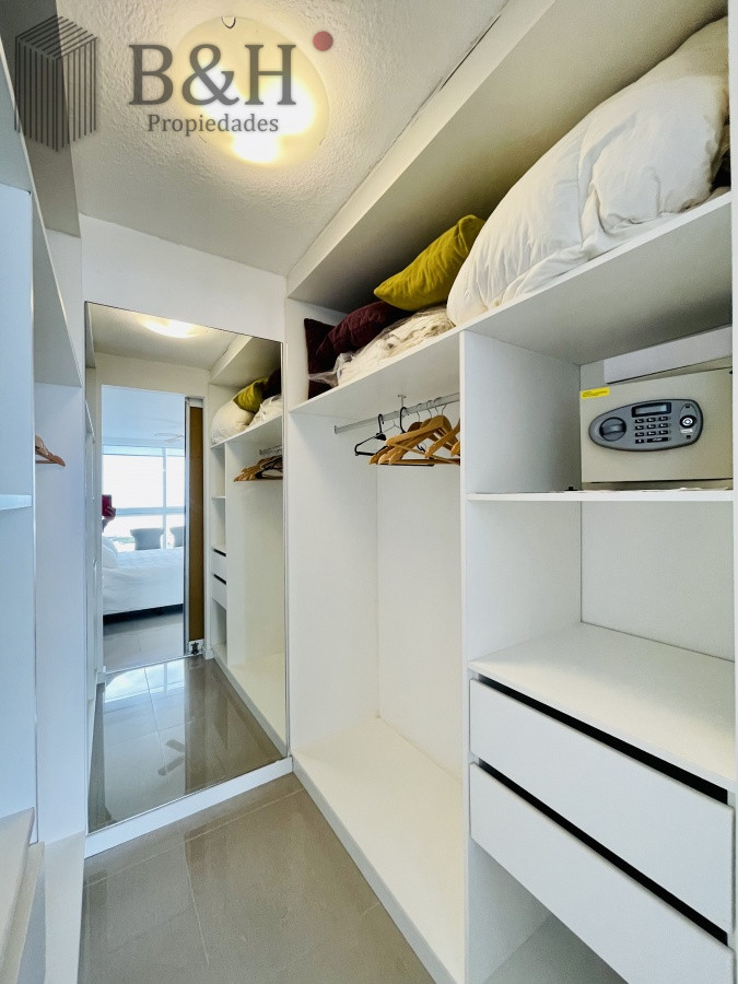 Apartamento ID.6895 - Alquiler temporario y venta de apartamento Penthouse en torre One, Playa Brava
