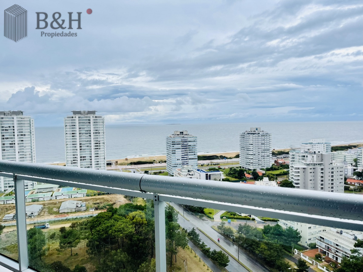 Apartamento ID.6895 - Alquiler temporario y venta de apartamento Penthouse en torre One, Playa Brava